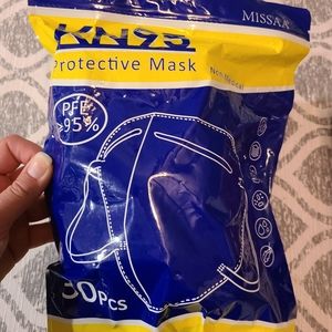 KN95 mask